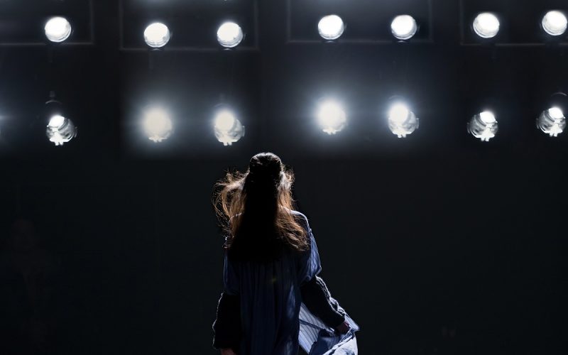 Behind the Seams: Key Trends and Highlights from the Latest Runway Shows